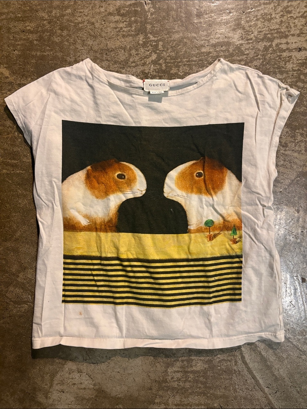 Gucci White Tee with Yellow & Black Guinea Pig Print